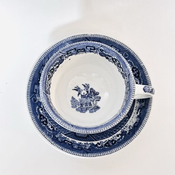 Vintage 40s Buffalo China Blue Willow Coffee Cup & Saucer Restaurant Ware China - Picture 7 of 14